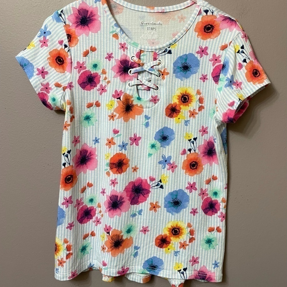 GARANIMALS white with bright multi floral short sleeve tee lace up yoke size 5T.